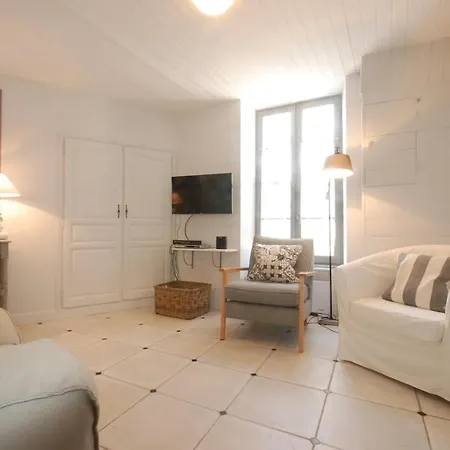 292 Tini House La Mignonnerie En Plein Centre